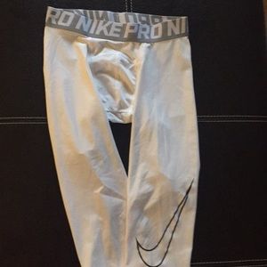 Boys Nike pro compression leggings